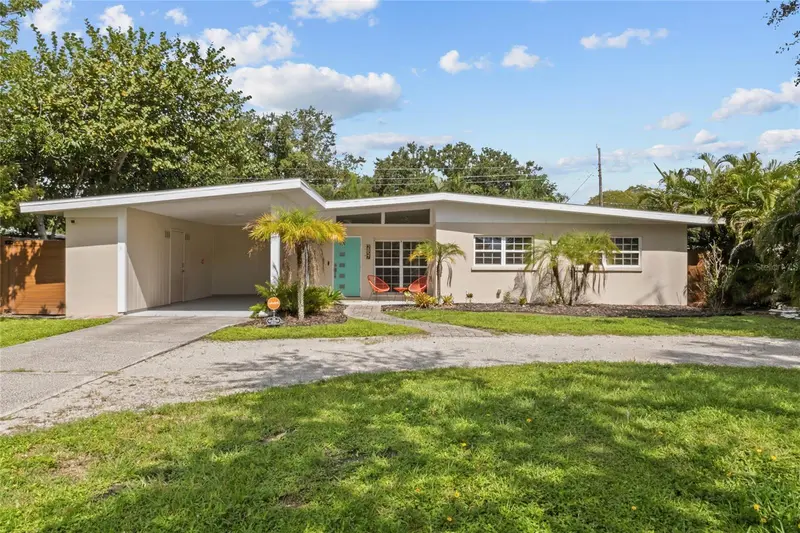 2857 WOOD STREET, SARASOTA, photo 2 of 29