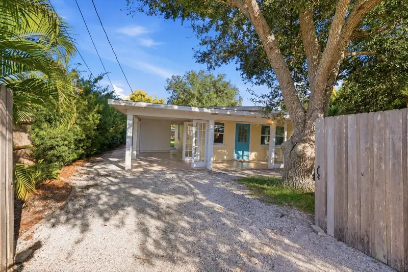 102 RIVER BOULEVARD, NOKOMIS, photo 2 of 35