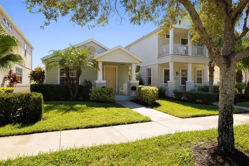 6417 PINE BREEZE RUN, SARASOTA, photo 2 of 58