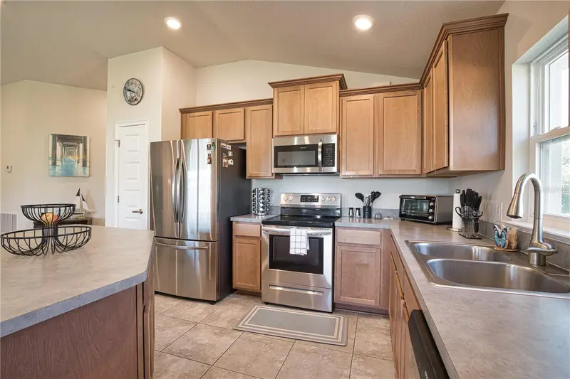 14062 HOPEWELL AVENUE, PORT CHARLOTTE, photo 3 of 35