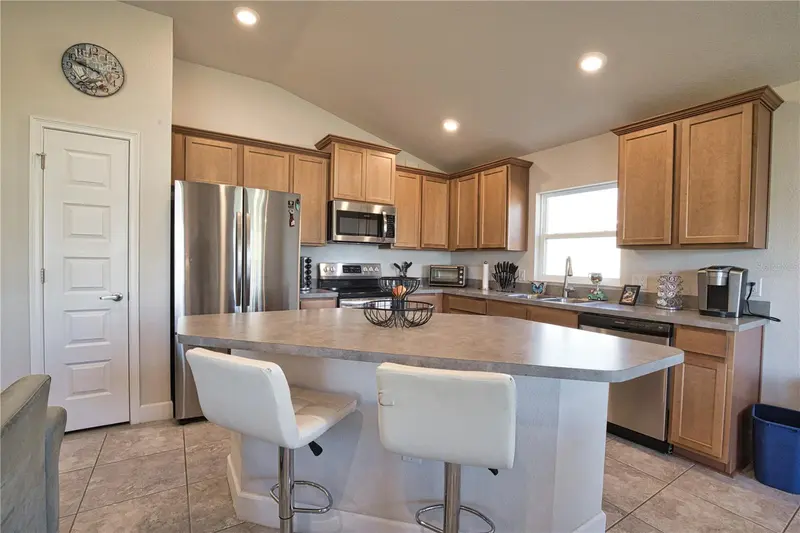 14062 HOPEWELL AVENUE, PORT CHARLOTTE, photo 4 of 35