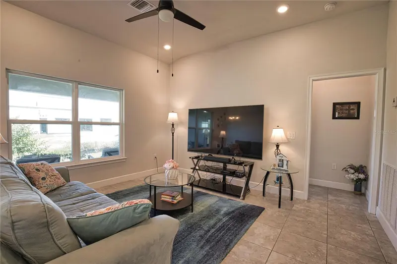 14062 HOPEWELL AVENUE, PORT CHARLOTTE, photo 5 of 35