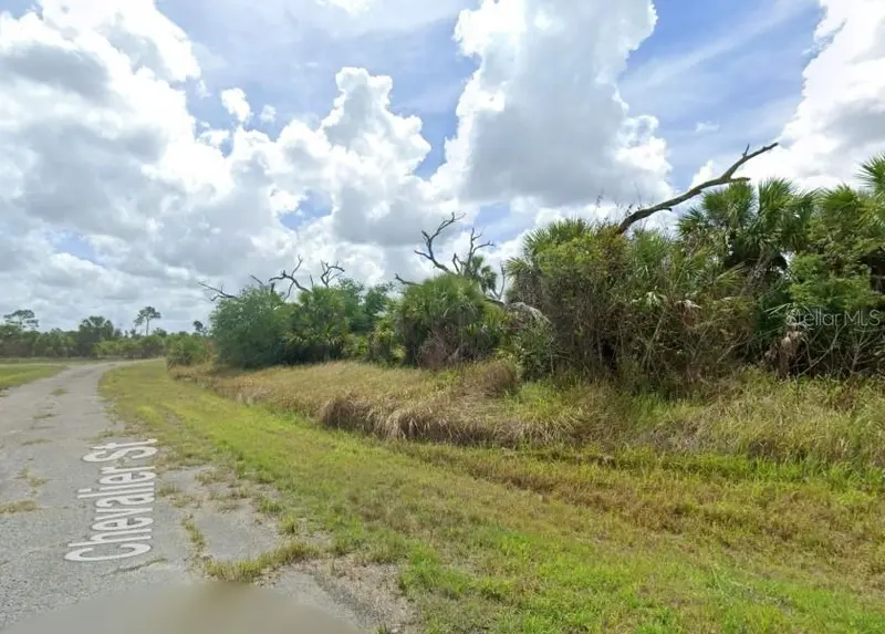 CHEVALIER STREET, NORTH PORT, photo 4 of 6