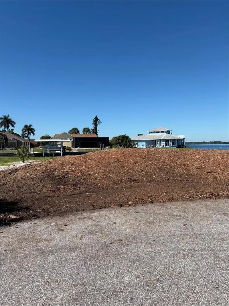 2439 QUAIL TERRACE, PORT CHARLOTTE