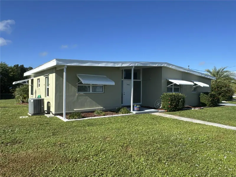 7905 JEFFERY AVENUE, NORTH PORT, photo 2 of 18
