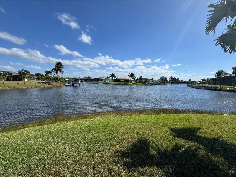 15696 HENNIPEN CIRCLE, PORT CHARLOTTE, photo 3 of 23