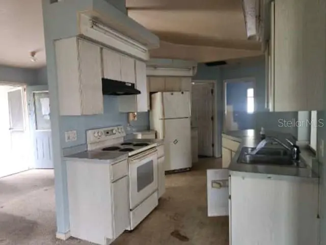 656 AZURE ROAD, VENICE, photo 4 of 10