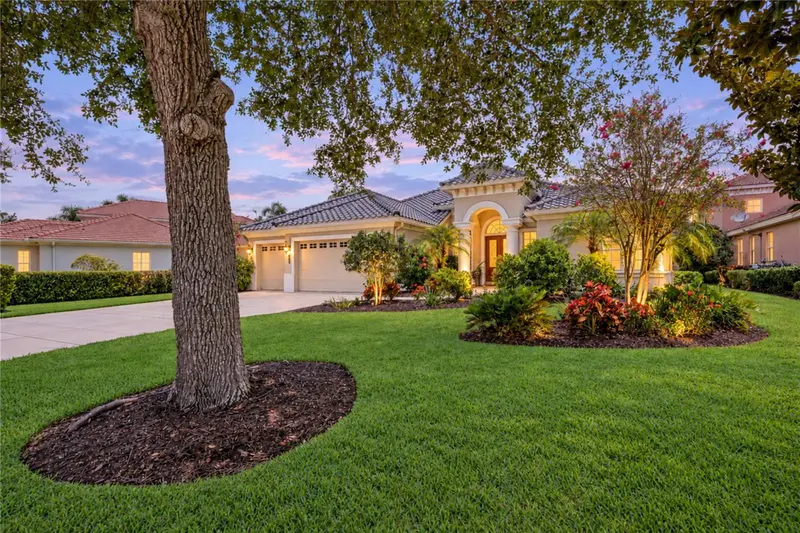 13409 KILDARE PLACE, LAKEWOOD RANCH, photo 4 of 81