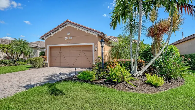 13310 TORRESINA TERRACE, BRADENTON, photo 5 of 54