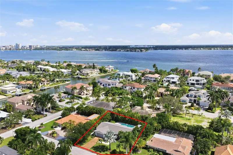 607 OWL WAY, SARASOTA, photo 5 of 43