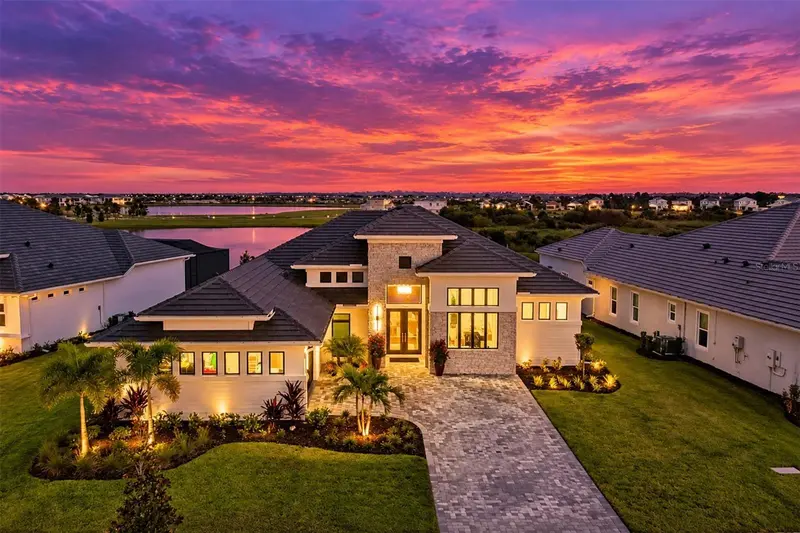 18504 FOXTAIL LOOP, VENICE