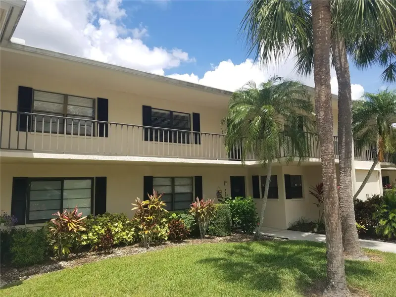 7050 FAIRWAY BEND LANE #266, SARASOTA
