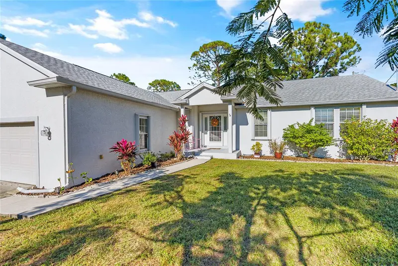 3792 VILLAGE AVENUE, NORTH PORT