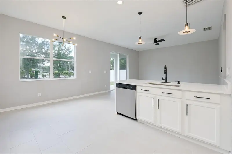 15328 SKIP JACK LOOP, LAKEWOOD RANCH, photo 3 of 83