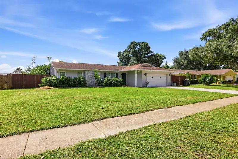 828 PONDEROSA PINE LANE, SARASOTA, photo 2 of 53