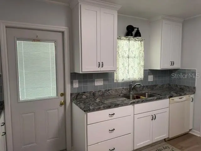 3412 OAKWOOD BOULEVARD, SARASOTA, photo 4 of 24
