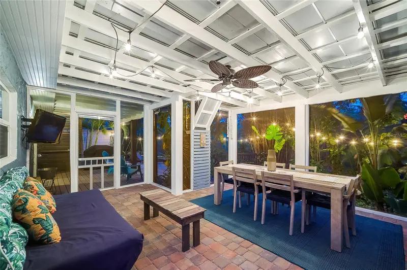 426 EAGLES NEST LANE, SARASOTA, photo 4 of 50