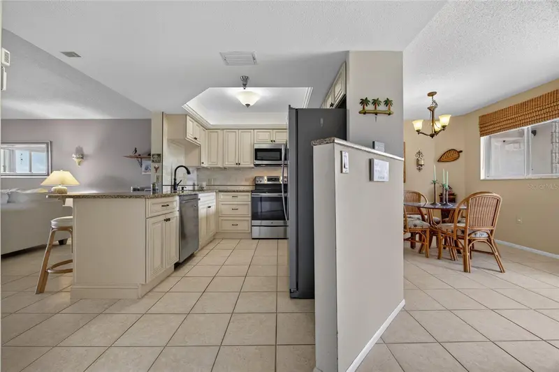 1401 MCCALL ROAD #102, ENGLEWOOD, photo 5 of 38