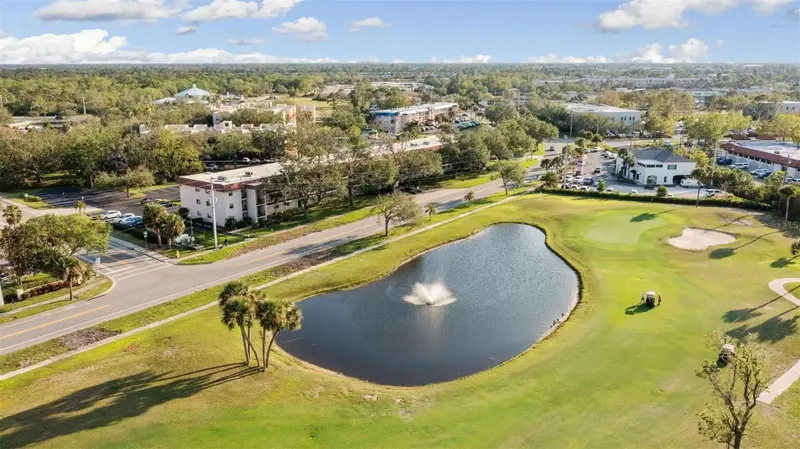 104 CAPRI ISLES BOULEVARD #304, VENICE