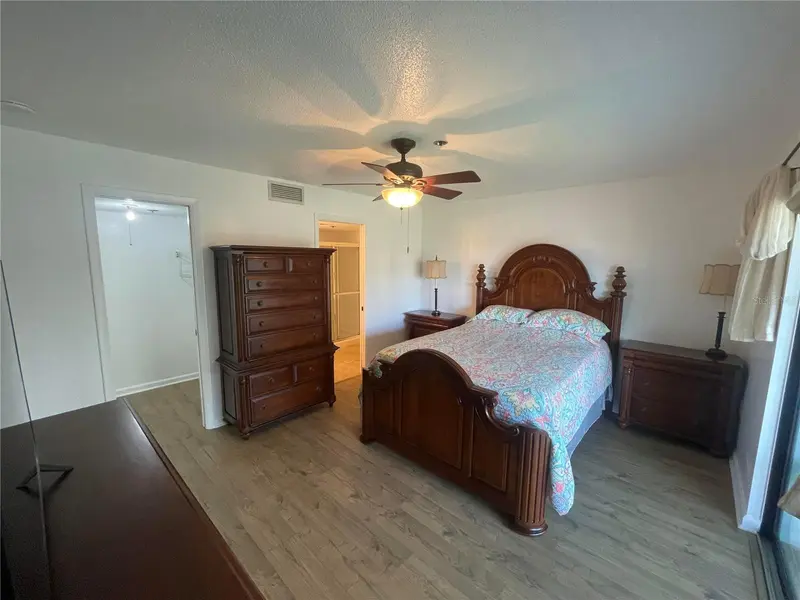 104 CAPRI ISLES BOULEVARD #304, VENICE, photo 5 of 16