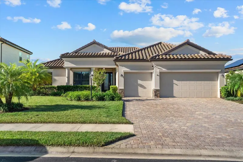 17430 POLO TRAIL, BRADENTON, photo 4 of 55