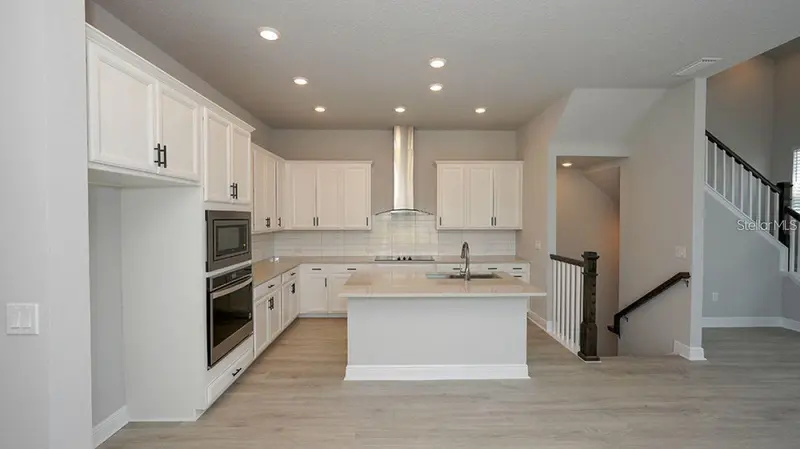 407 GOWDY ROAD, SARASOTA, photo 3 of 6