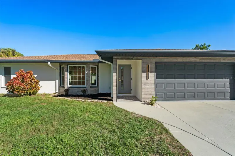 616 BROWN ROAD, VENICE, photo 3 of 42
