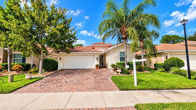11455 BLACKFIN STREET, VENICE, photo 2 of 36