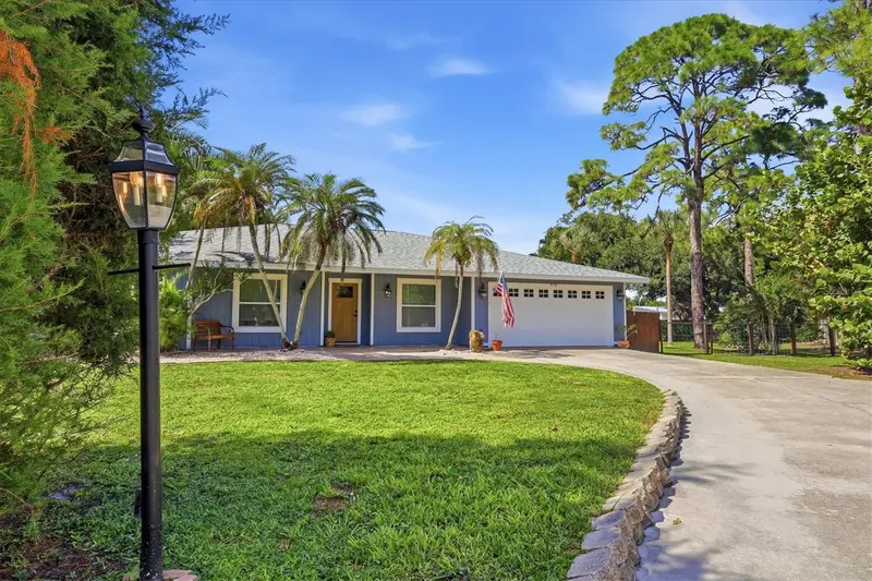 338 PINE GLEN COURT, ENGLEWOOD, photo 5 of 45