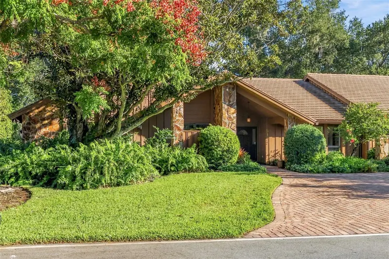 5122 KESTRAL PARK, SARASOTA