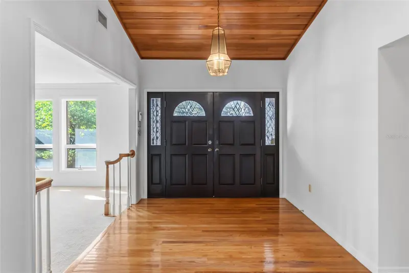 5122 KESTRAL PARK, SARASOTA, photo 5 of 46