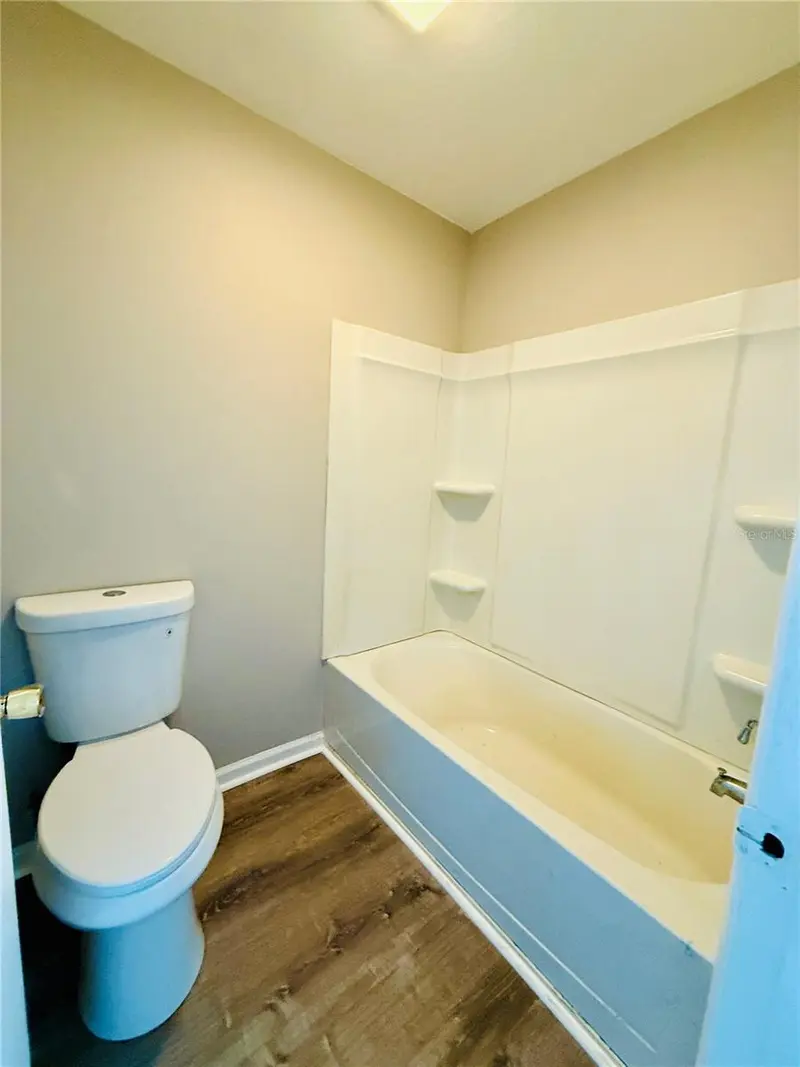 1410 MAGELLAN DRIVE, SARASOTA, photo 4 of 12