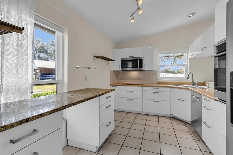 1700 CURRY TRAIL #35, NOKOMIS, photo 5 of 44
