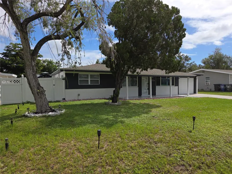 3129 BALDWIN AVENUE, SARASOTA, photo 3 of 46