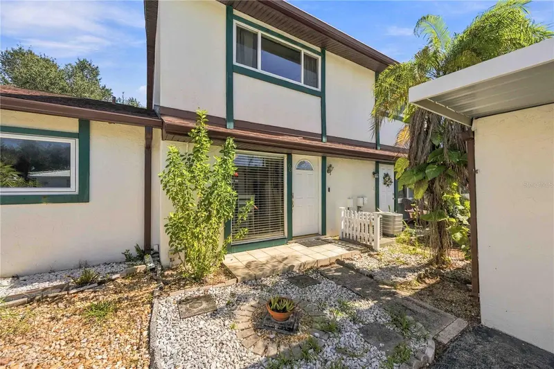168 CIRCLEWOOD DRIVE #102, VENICE, photo 4 of 31