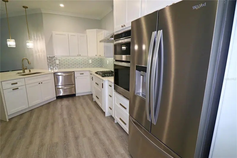 5107 WHISPERING OAKS DRIVE, NORTH PORT, photo 4 of 20