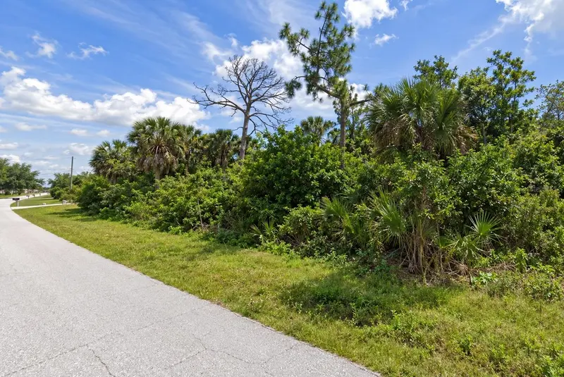 11937 XAVIER AVENUE, PORT CHARLOTTE, photo 2 of 3