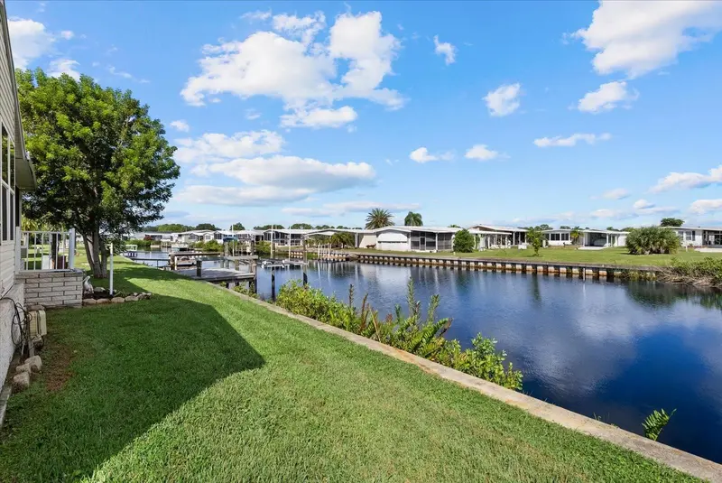 636 BLACKBURN BOULEVARD, NORTH PORT, photo 5 of 32